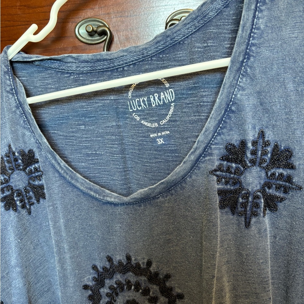 Lucky Brand Washed Blue Embroidered Scoop Neck Short Sleeve Tee